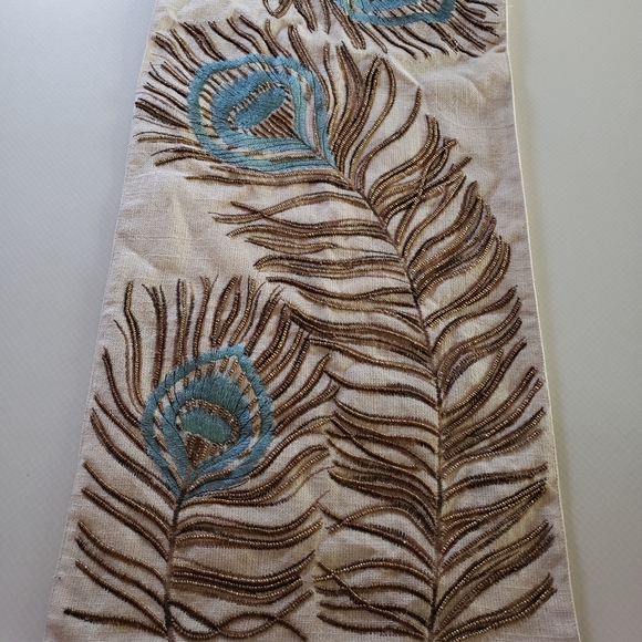 Beautiful Teal and Bronze Peacock Feather Tapestry - Picture 2 of 15